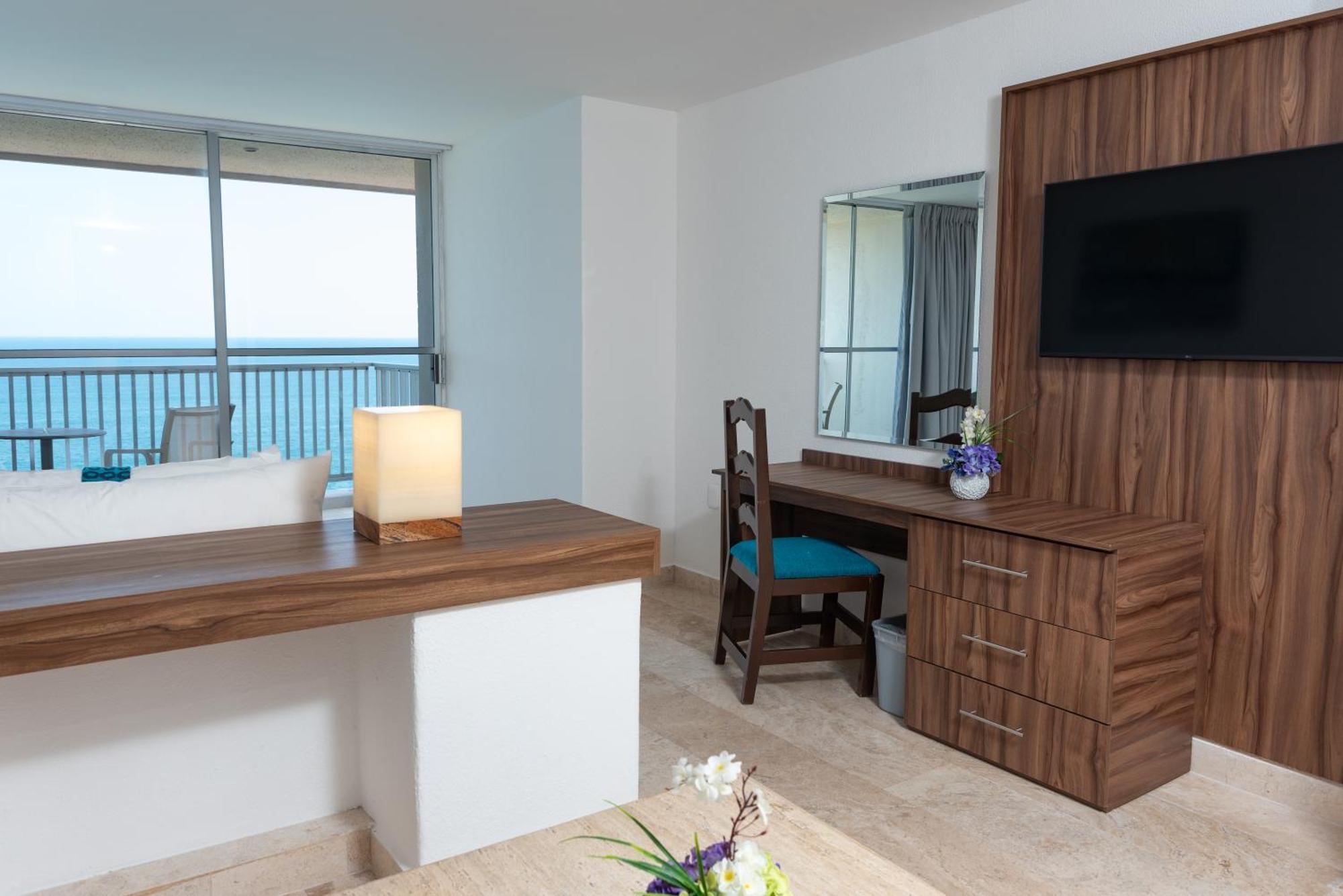 Ritz Acapulco All Inclusive Екстер'єр фото A room at the hotel